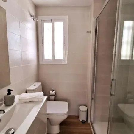 Apartment Moderno Zona Nervion. Wifi/ac